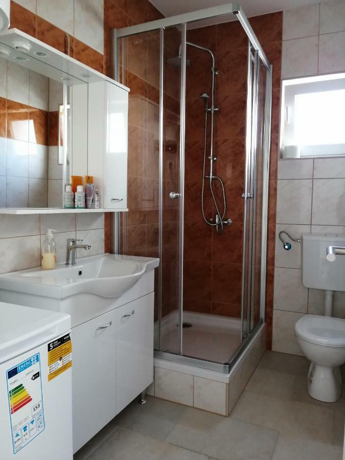 Kuca Za Odmor Postonjski Maslenica Exterior foto